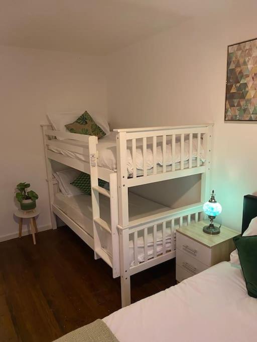 Brighton New Apartment Free Parking Sleeps 6 外观 照片