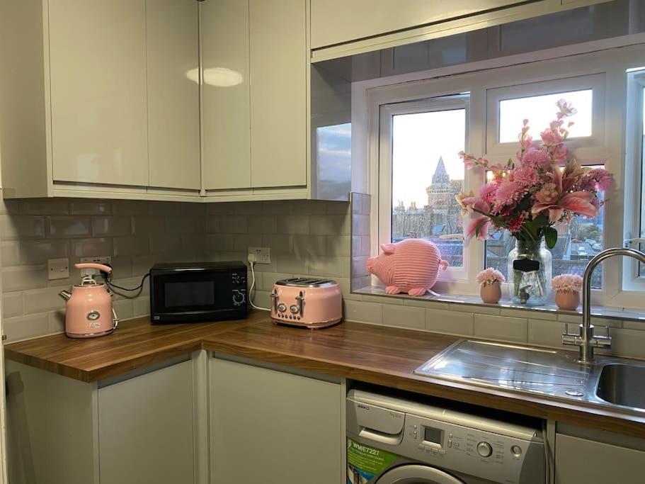 Brighton New Apartment Free Parking Sleeps 6 外观 照片